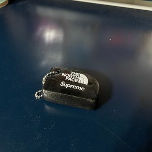 Supreme X Northface keychain